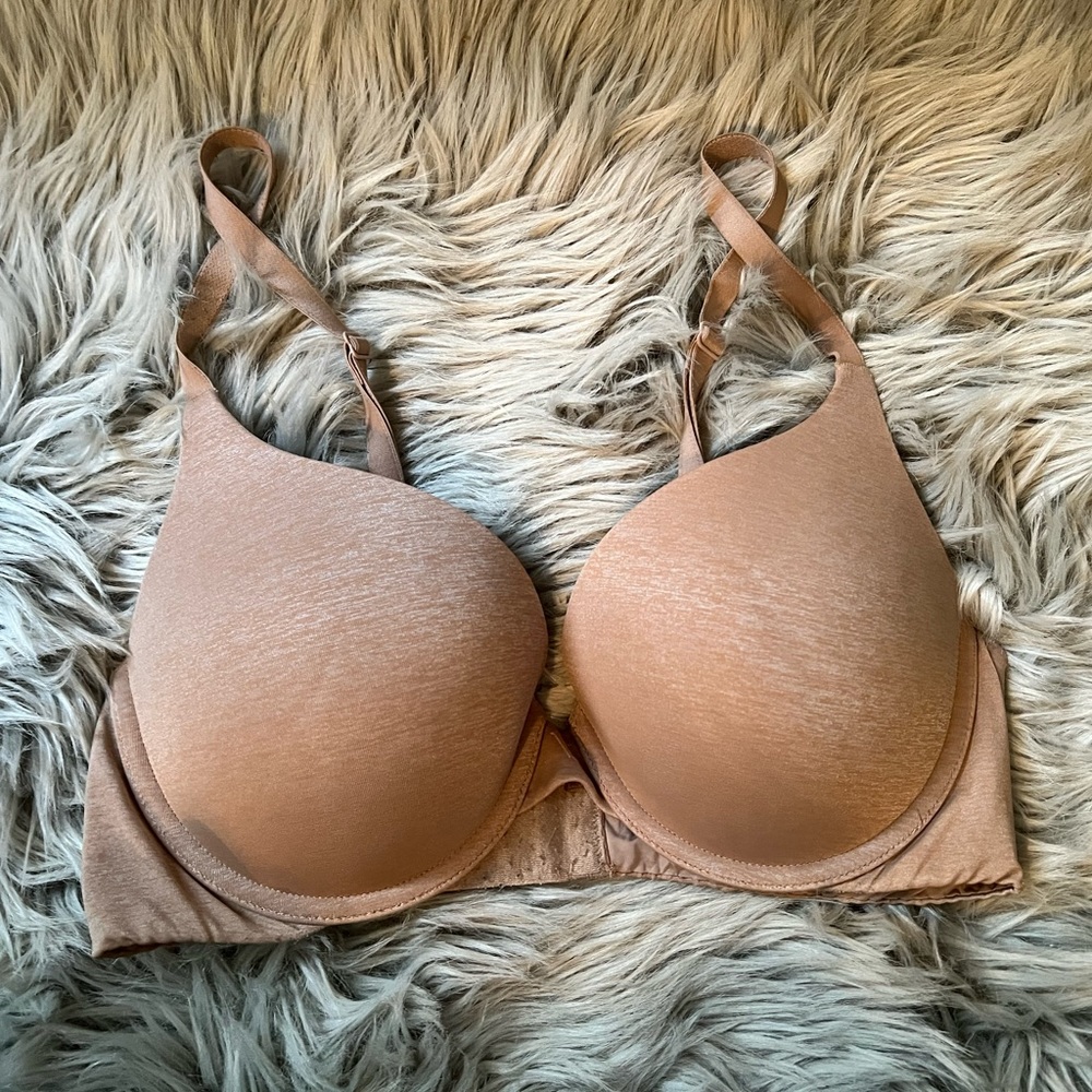 Victoria’s Secret size 36C tan bra